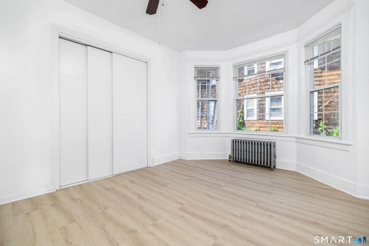 269 Washington Blvd #1 - Photo 3 of 15