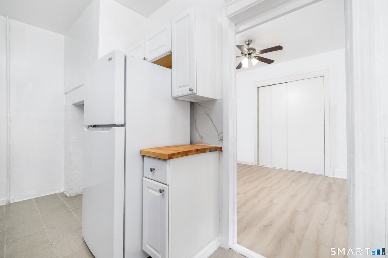 269 Washington Blvd #1 - Photo 5 of 15