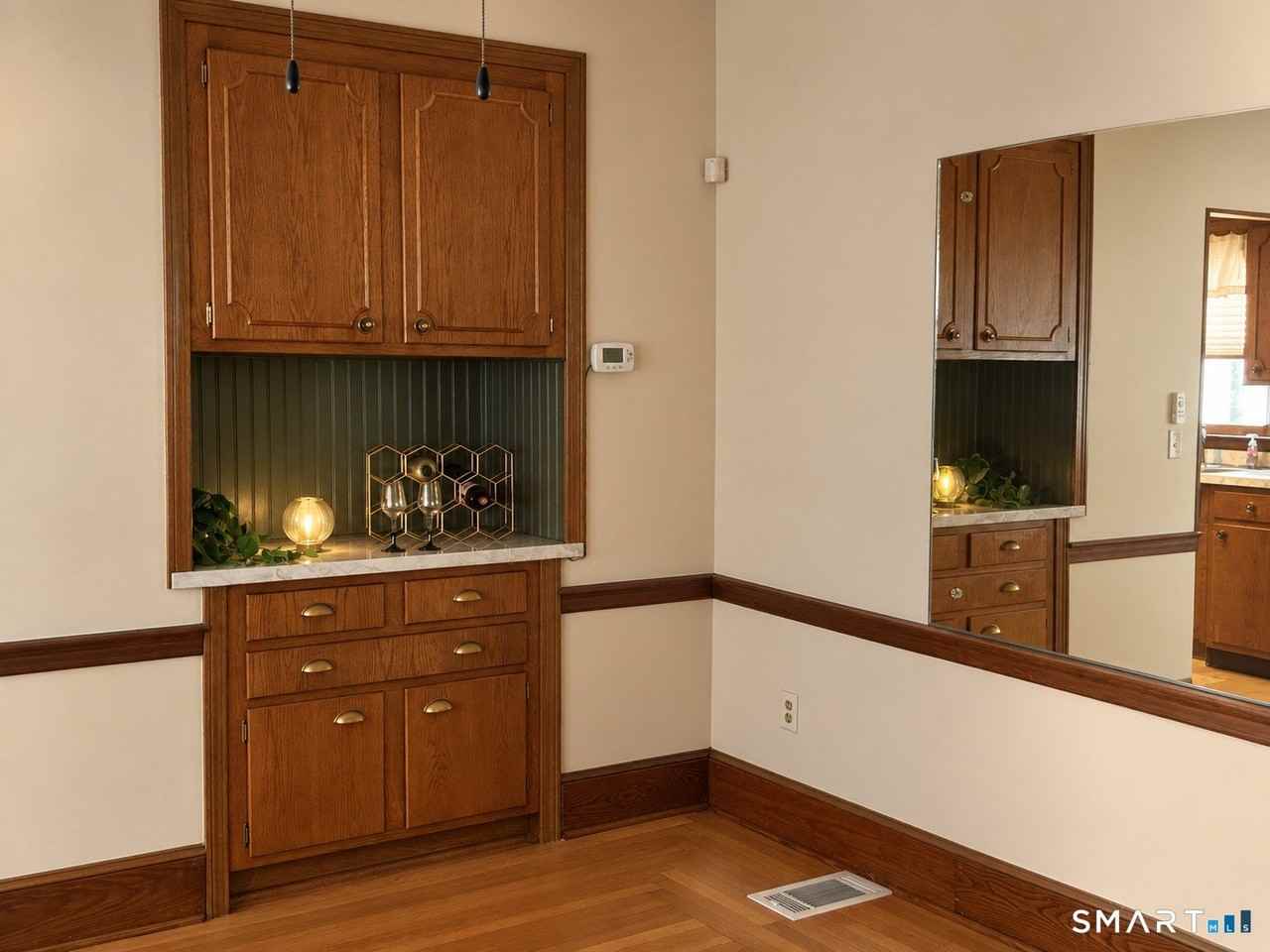 428 Central Ave - Photo 5 of 15