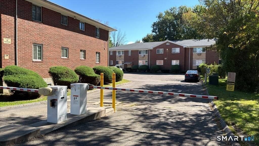 201 Bretton St #C1