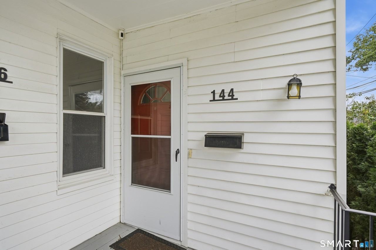 144 Flushing Ave - Photo 3 of 21