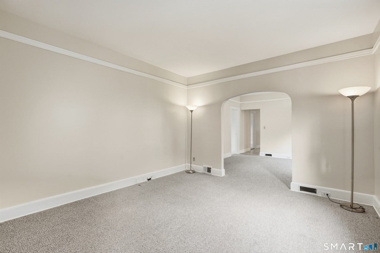 144 Flushing Ave - Photo 6 of 21