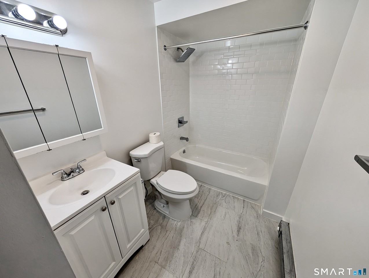 4 Oak St #C - Photo 5 of 10