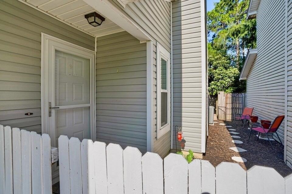 10 Carie Way - Photo 4 of 23