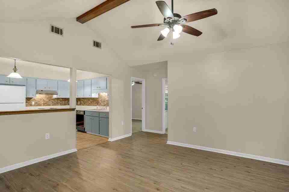 10 Carie Way - Photo 6 of 23
