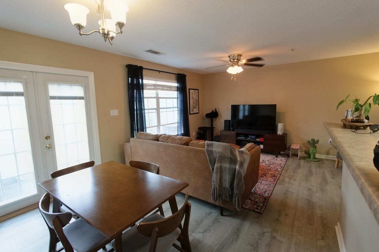 186 Swaying Pine Ct - Photo 7 of 31