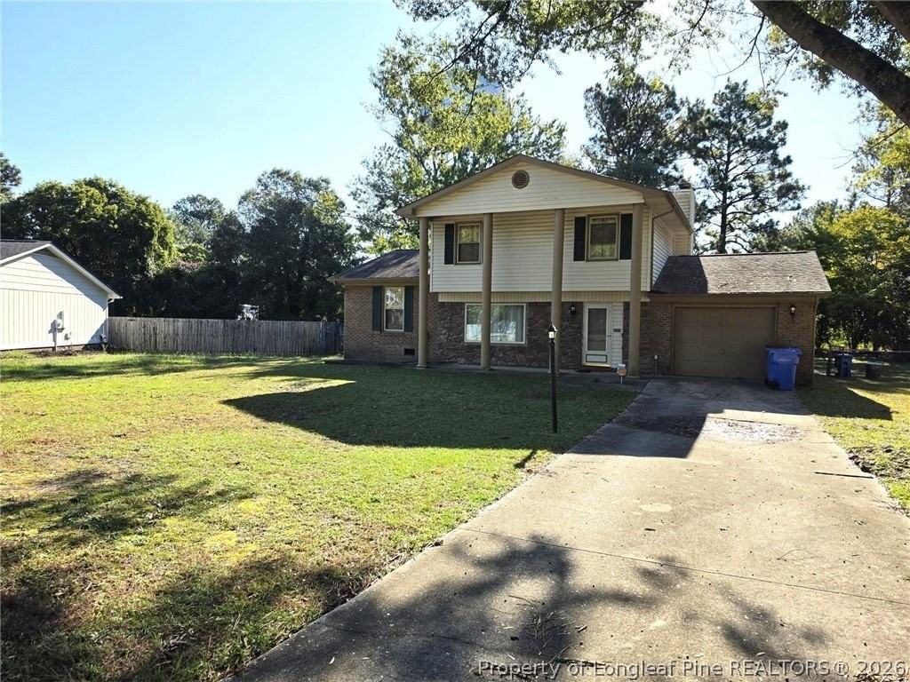 6805 Timbercroft Ln - Photo 3 of 27