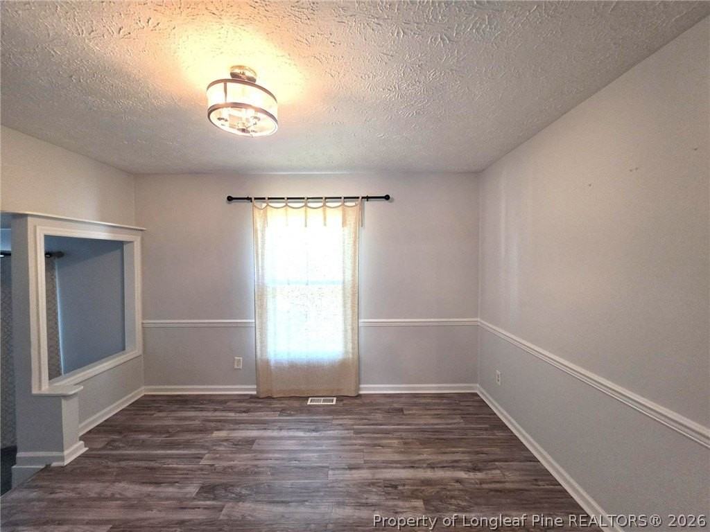 6805 Timbercroft Ln - Photo 7 of 27
