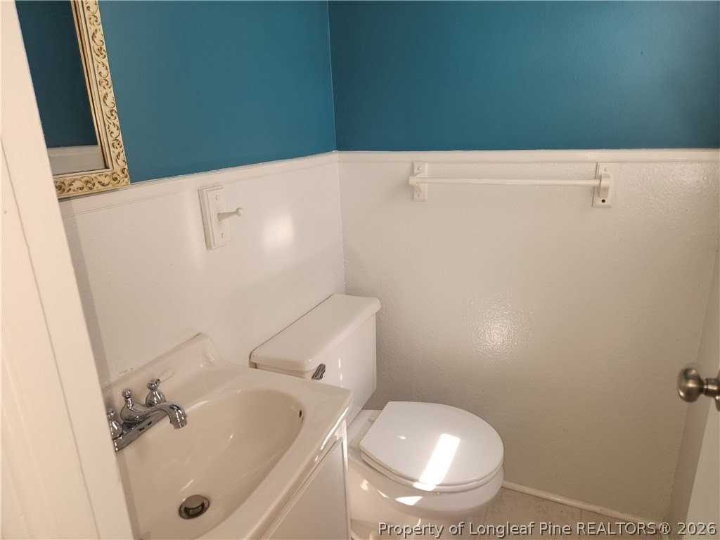 439 Mcphee Dr - Photo 6 of 13
