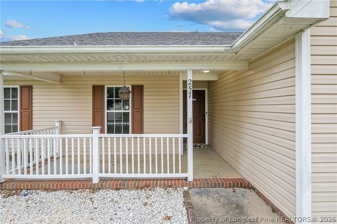 257 Rushmore Ct - Photo 2 of 35