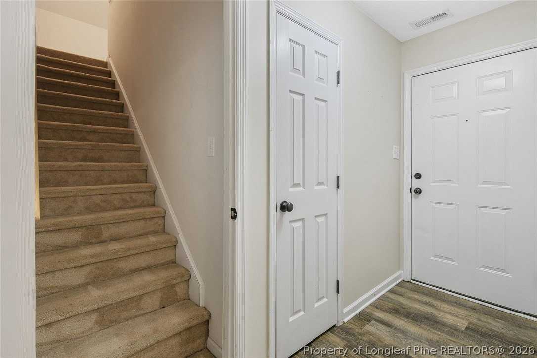 257 Rushmore Ct - Photo 4 of 35