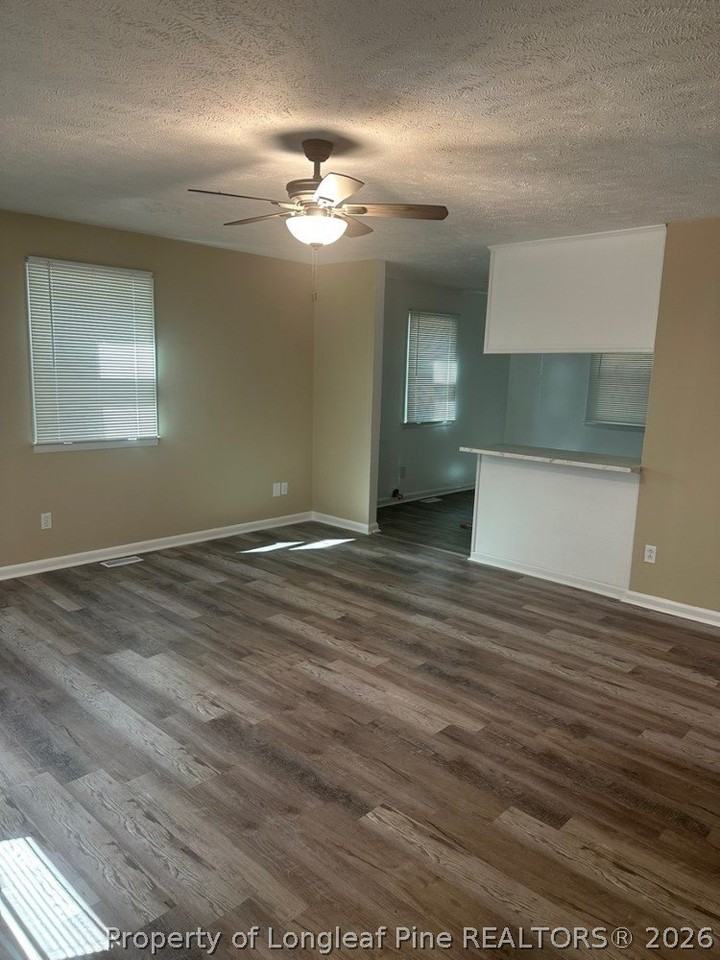 1005 Willow St #A - Photo 6 of 20