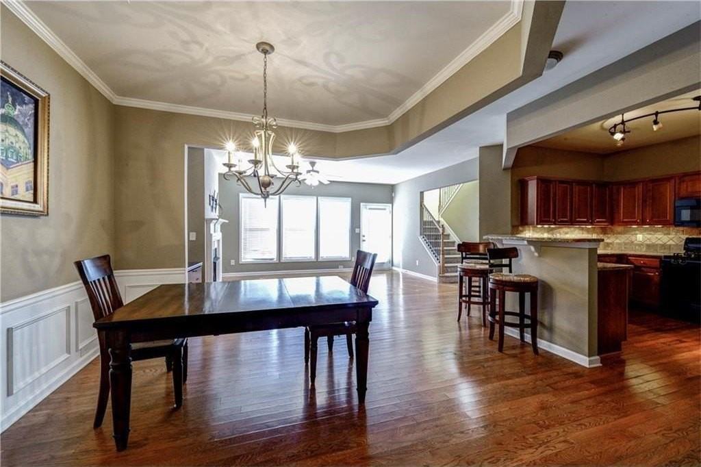 4976 Berkeley Oak Dr - Photo 4 of 19