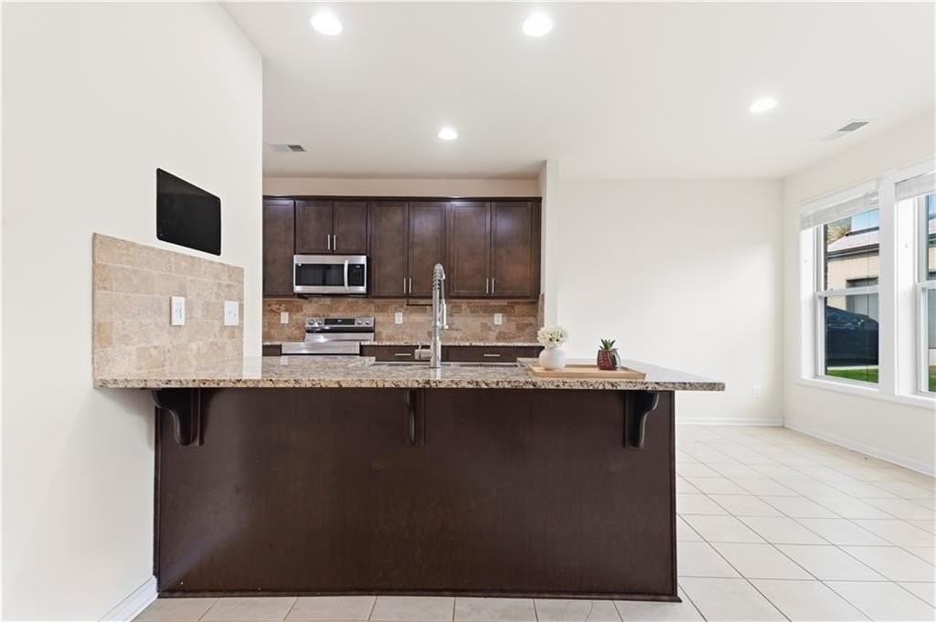 4465 Almanor Cir - Photo 4 of 24