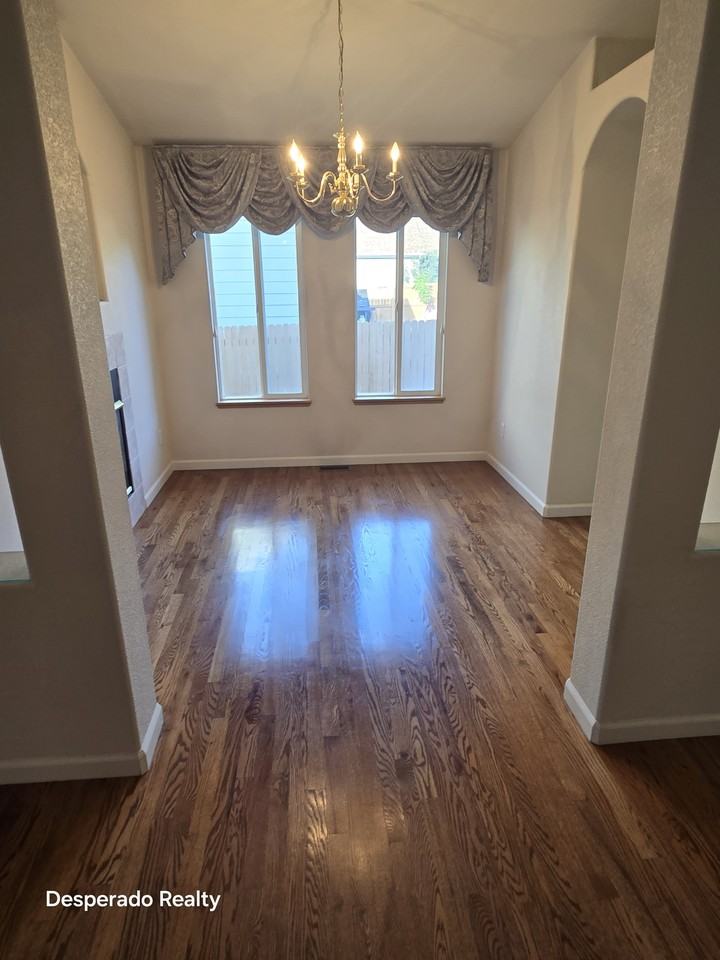 304 Tuckaway Ct #1 - Photo 3 of 27