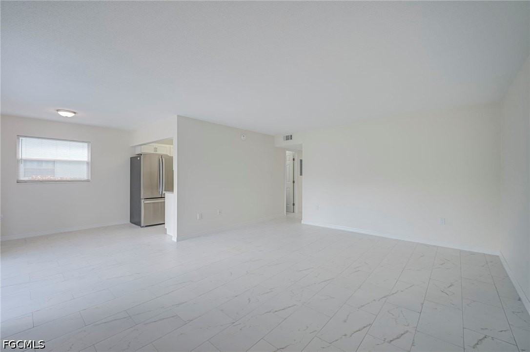 3225 E Riverside Dr #21B - Photo 4 of 20