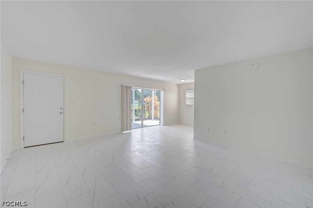 3225 E Riverside Dr #21B - Photo 5 of 20