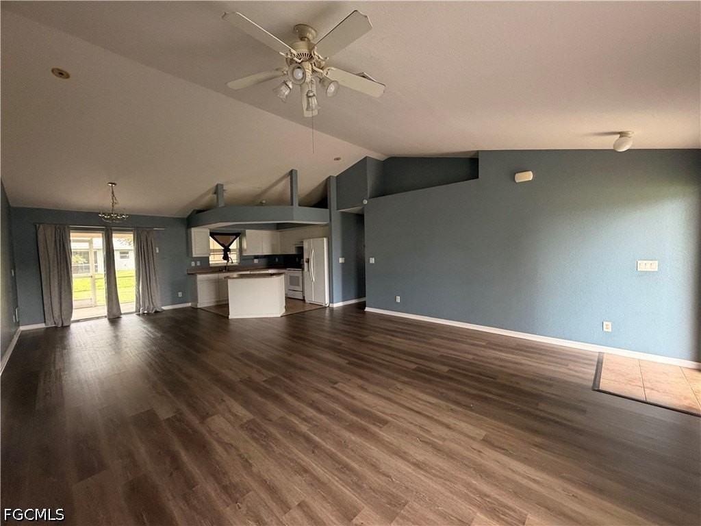 302 Nw 2nd Pl - Photo 2 of 13
