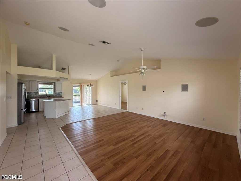 1501 Sw 13th St - Photo 3 of 20