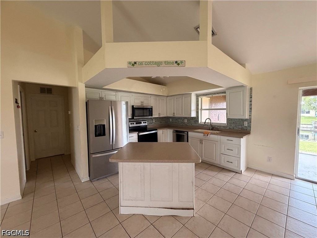 1501 Sw 13th St - Photo 4 of 20