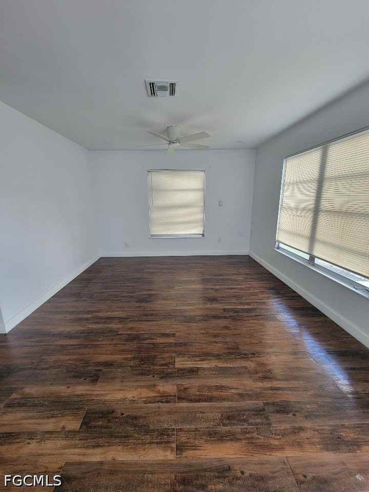 59 Hamlin Ct - Photo 4 of 19