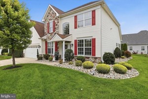 featured image of 904 Sweet Briar Cir