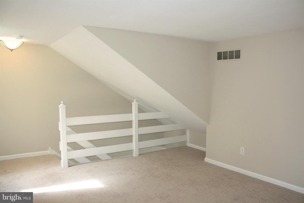 270 Fox Run - Photo 6 of 8