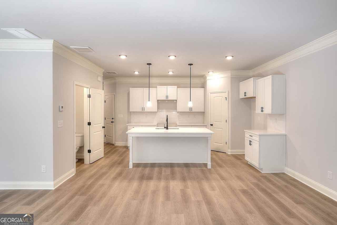 179 Crest Dr #74 - Photo 4 of 23