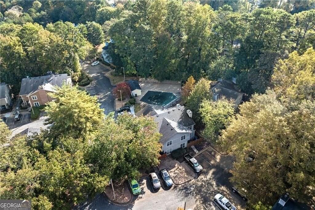 1017 Rock Creek Ln - Photo 2 of 11