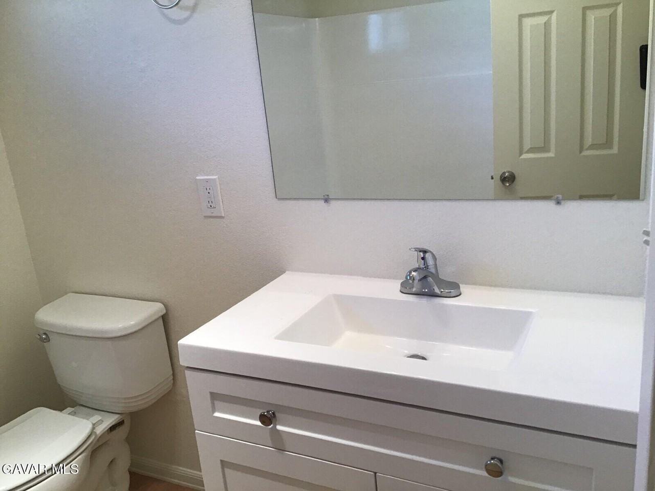 413 E Avenue H14 - Photo 4 of 8