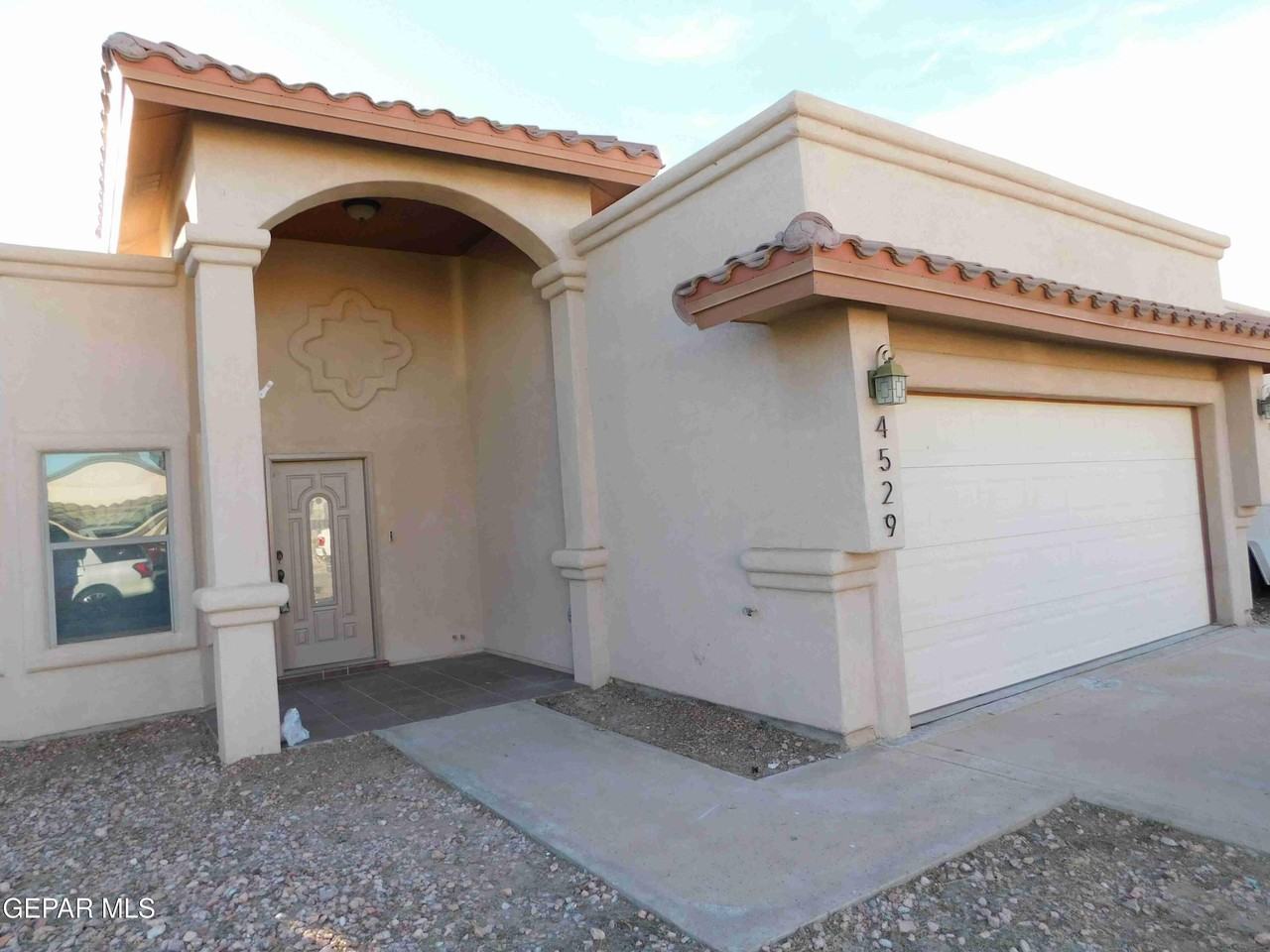 4529 Hugo Reyes Dr - Photo 2 of 28