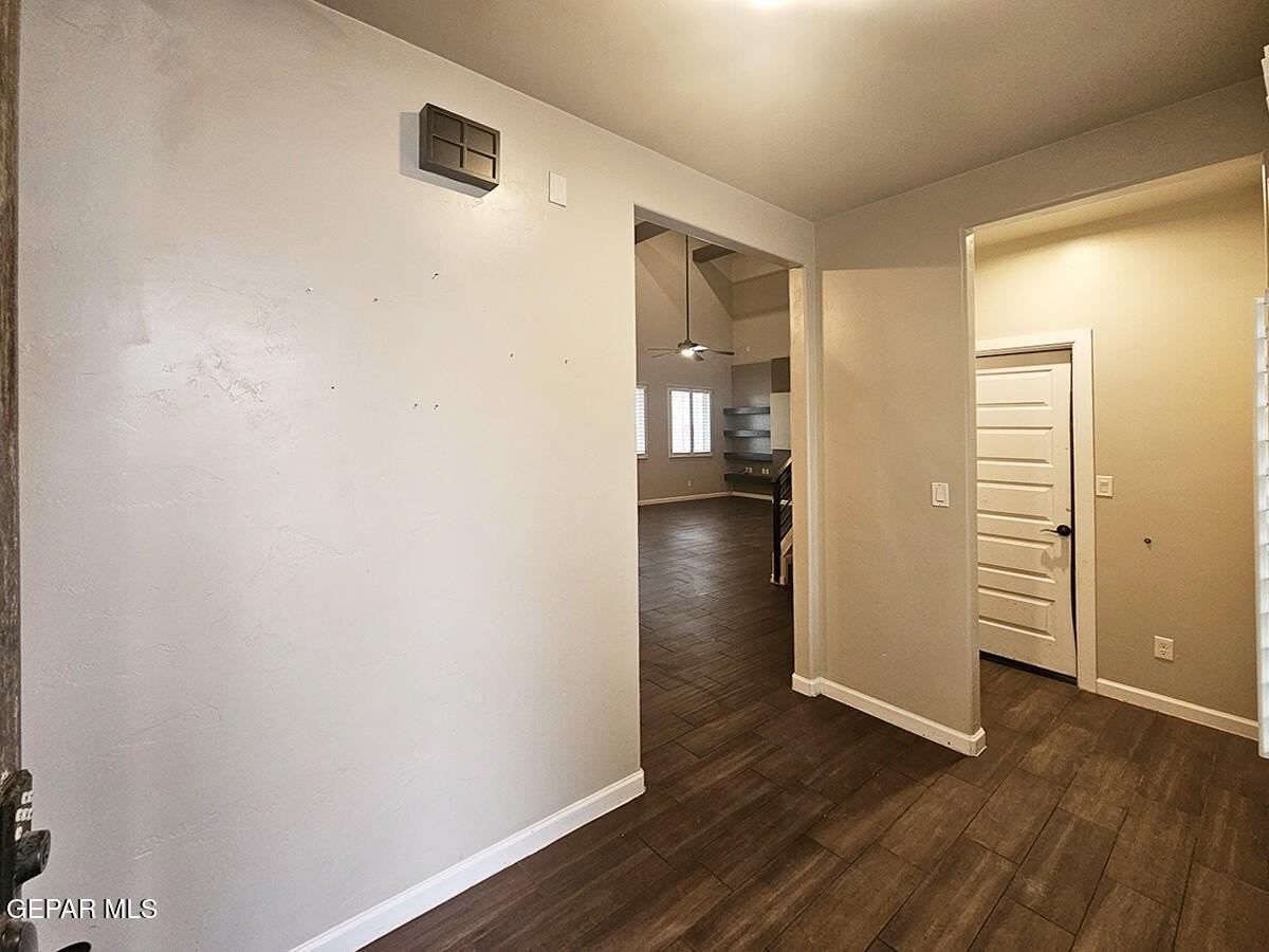 13185 Tiverton Rd - Photo 4 of 50