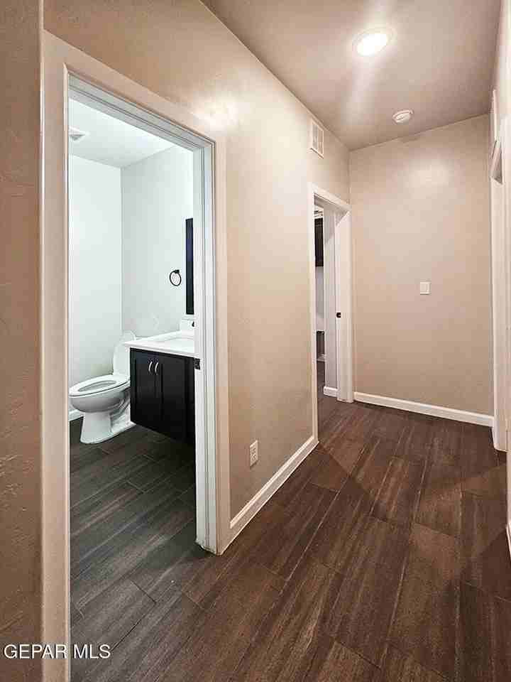 13185 Tiverton Rd - Photo 6 of 50