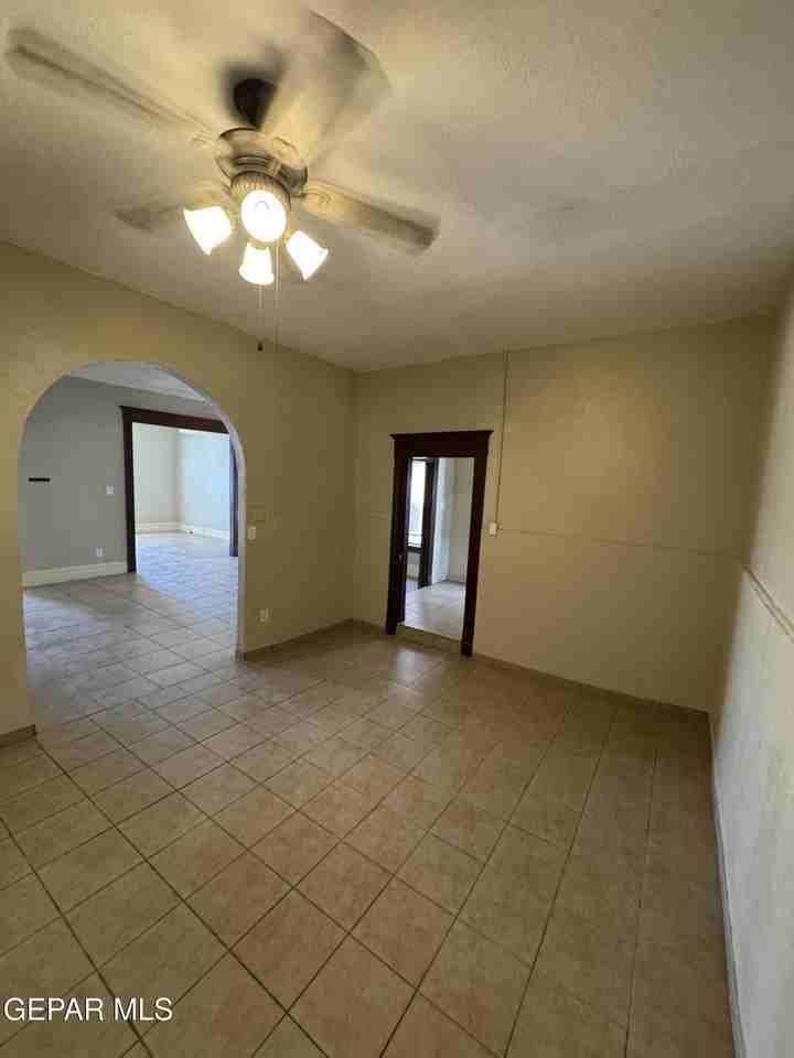 617 Prospect St #1 - Photo 6 of 12