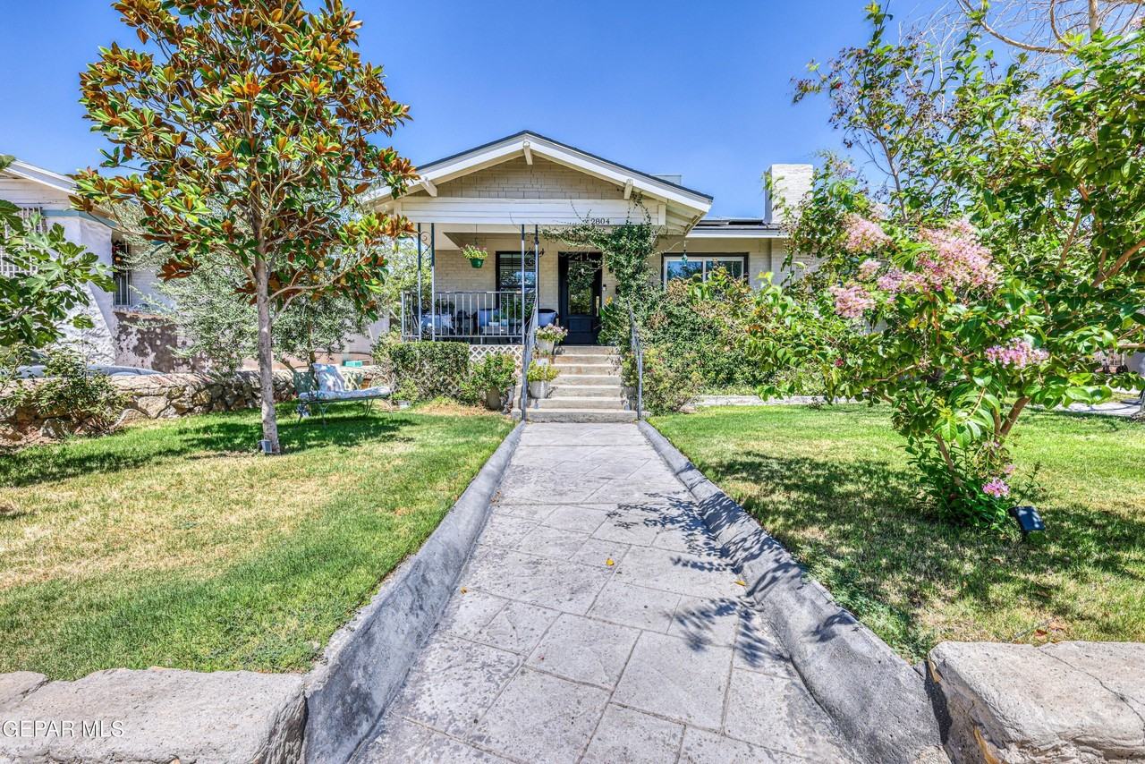 2804 N Campbell St - Photo 6 of 50