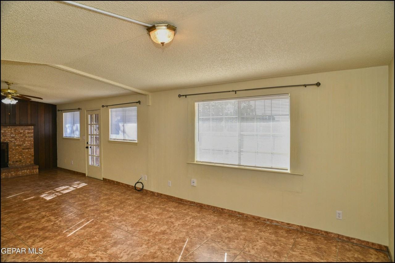 10648 Birthstone Dr - Photo 6 of 45