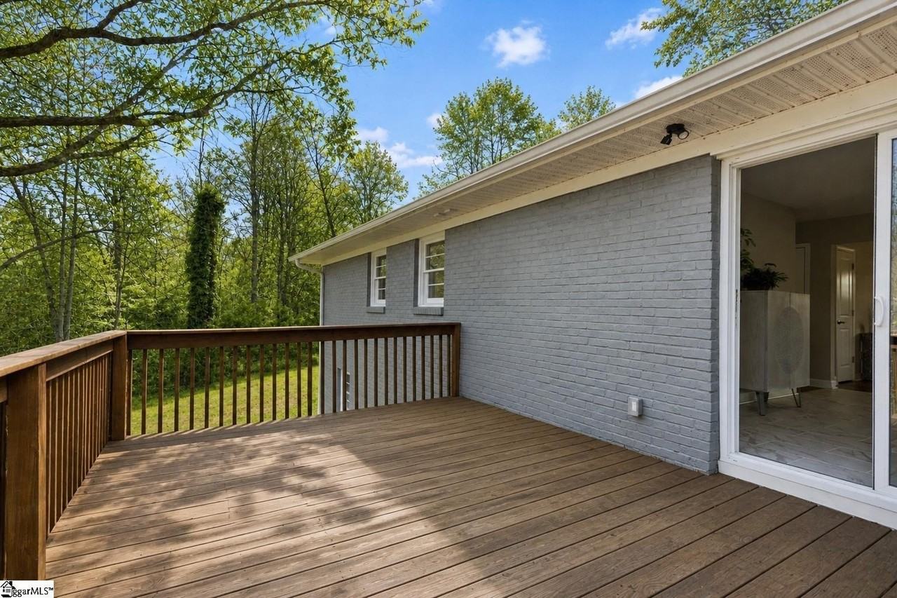 115 Pinetree Ln - Photo 6 of 35