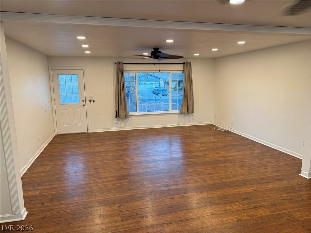 1502 Christina Dr - Photo 5 of 44
