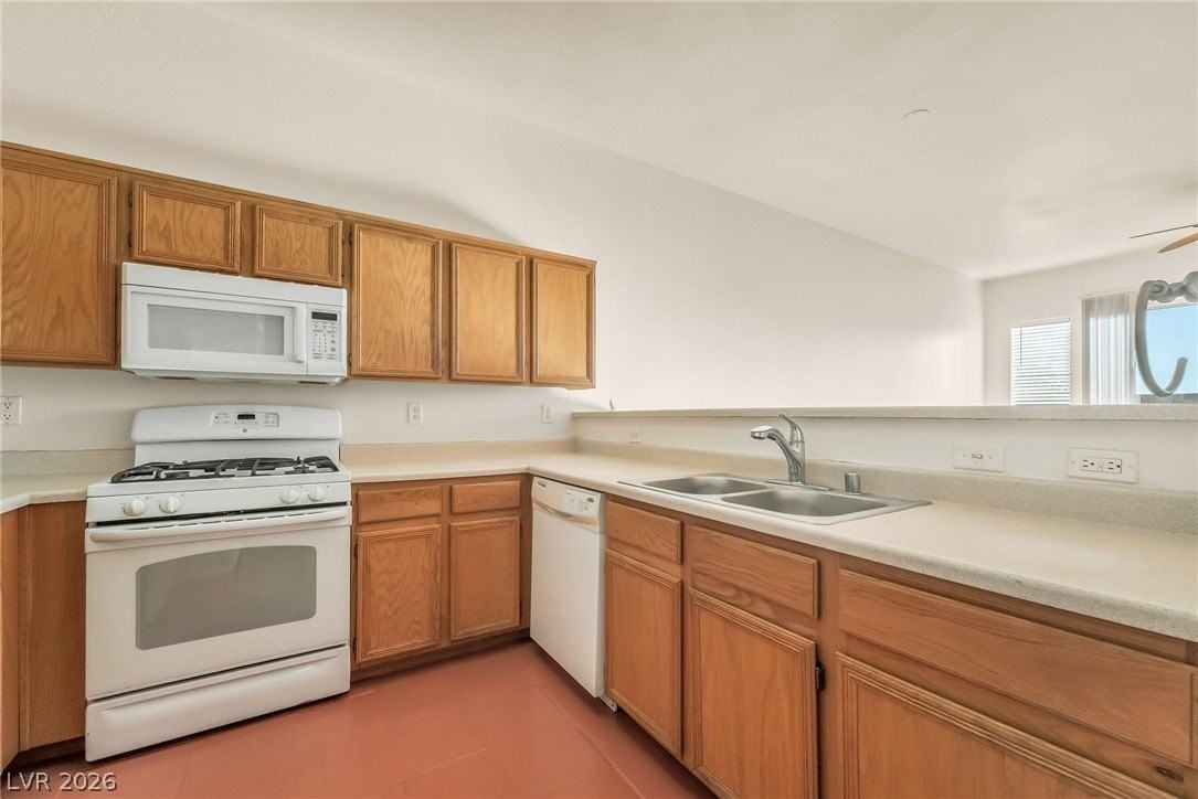 9062 Kimo St - Photo 7 of 21