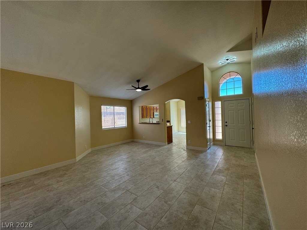 19 Sandwedge Dr - Photo 5 of 23
