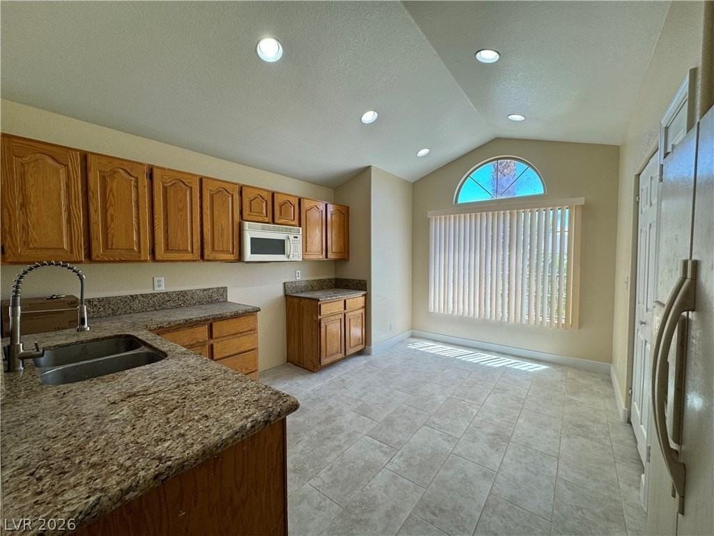 19 Sandwedge Dr - Photo 7 of 23