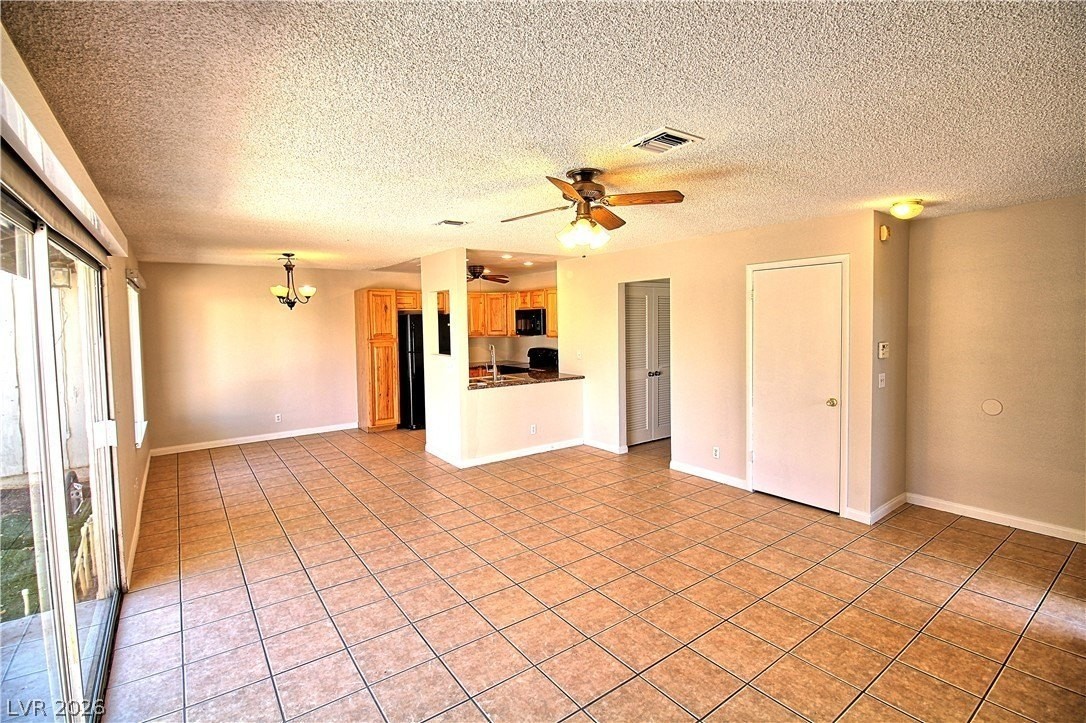 2349 Canfield Dr #A - Photo 4 of 12
