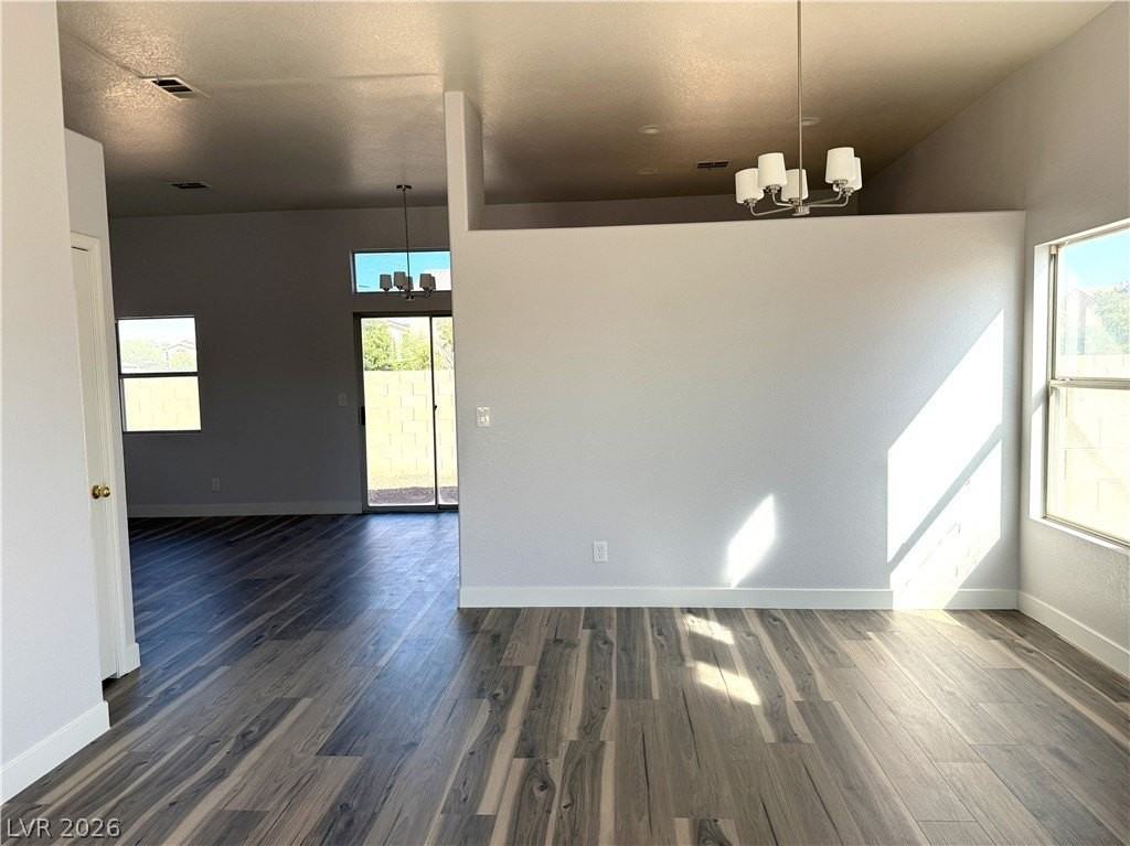 4016 Bonita Desert Ct - Photo 4 of 33