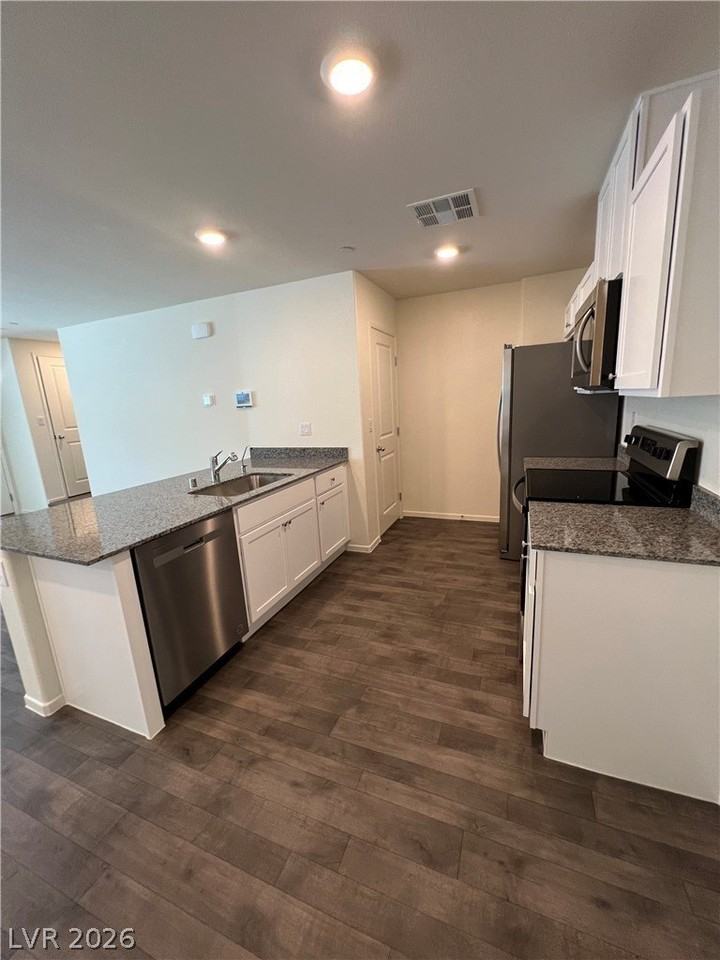 1112 Ruby Sparrow St - Photo 6 of 31