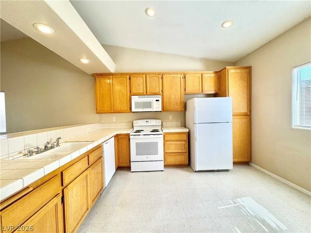 1090 Potro Ave #D - Photo 7 of 13