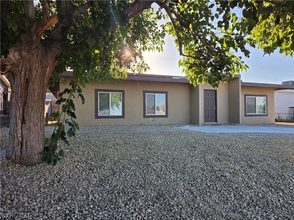 3175 Palmdale St - Photo 2 of 12