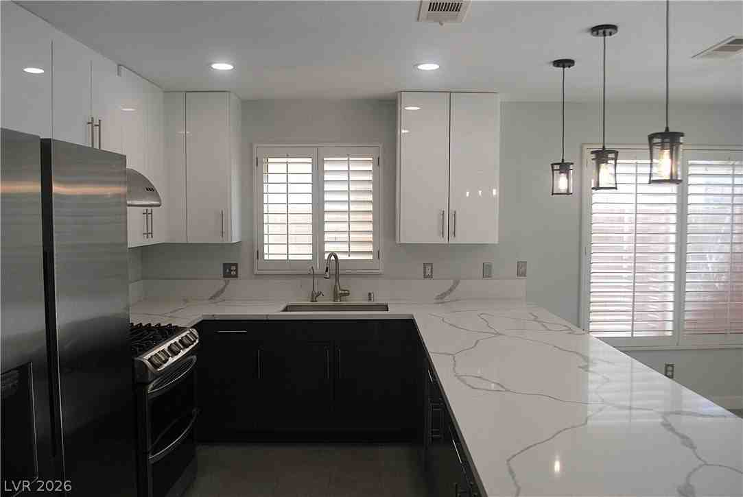 10213 Asti Pl - Photo 6 of 31
