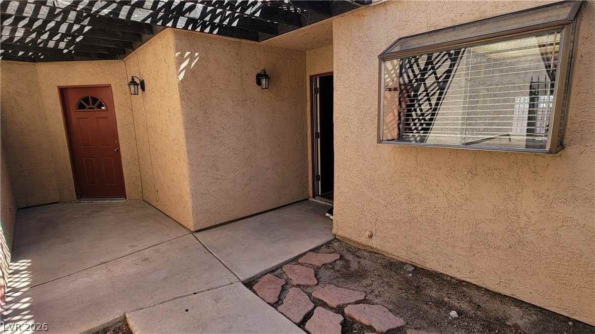 1843 Camino Verde Ln - Photo 2 of 18