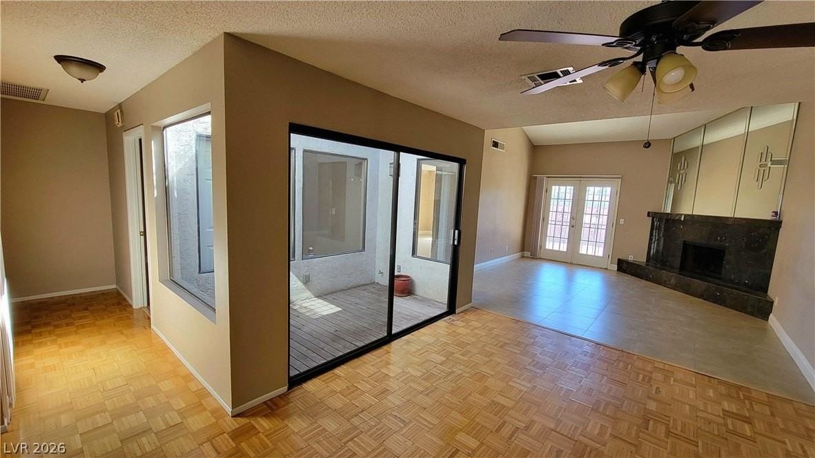 1843 Camino Verde Ln - Photo 3 of 18
