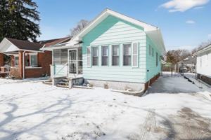 featured image of 410 N Carroll Ave